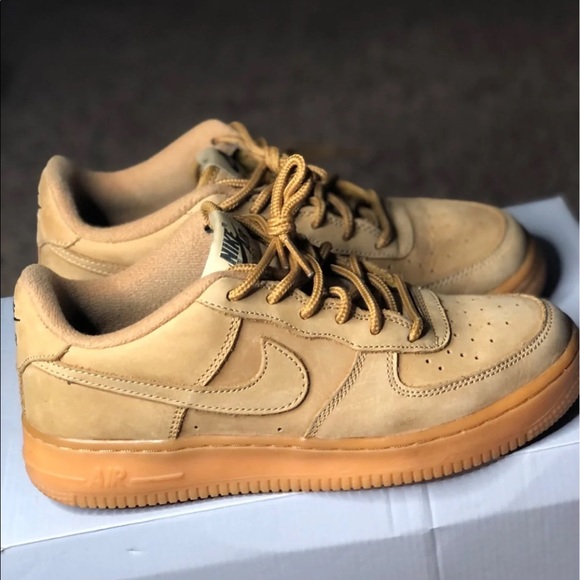 Nike Air Force - Picture 5 of 7